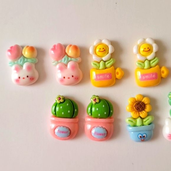 Charms Resin Beads 10 Pieces DIY Cactus Flower Cartoon Multi-Color New - Picture 2 of 7